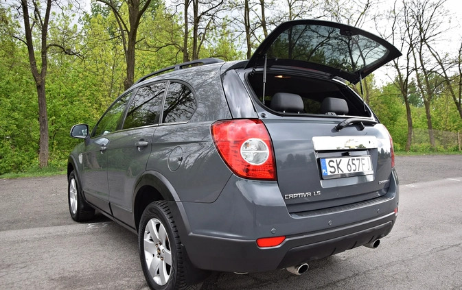 Chevrolet Captiva cena 27900 przebieg: 207000, rok produkcji 2010 z Pasym małe 704